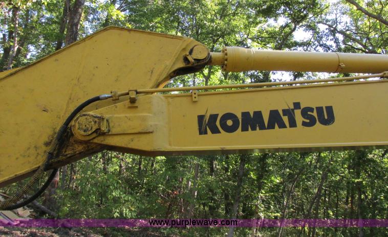 image for item F5261 1998 Komatsu PC220LC-6LE excavator