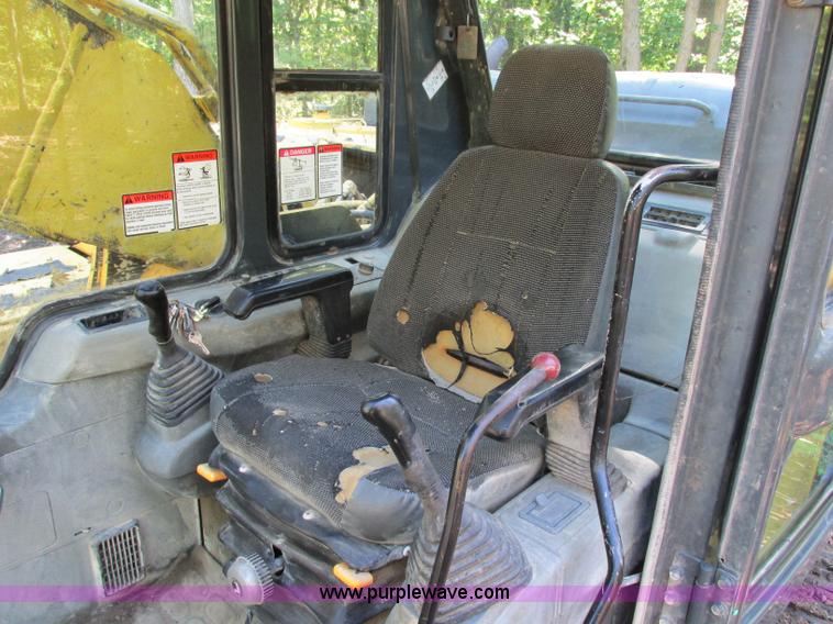 image for item F5261 1998 Komatsu PC220LC-6LE excavator