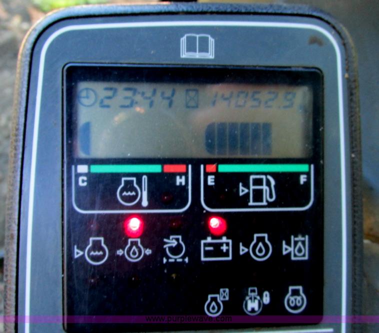 image for item F5261 1998 Komatsu PC220LC-6LE excavator