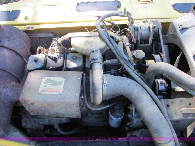 image for item F5261 1998 Komatsu PC220LC-6LE excavator