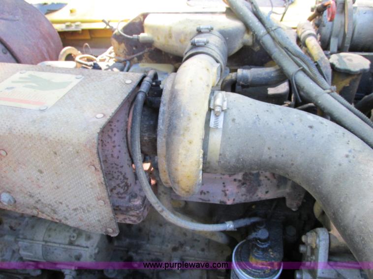 image for item F5261 1998 Komatsu PC220LC-6LE excavator