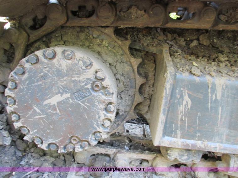 image for item F5261 1998 Komatsu PC220LC-6LE excavator