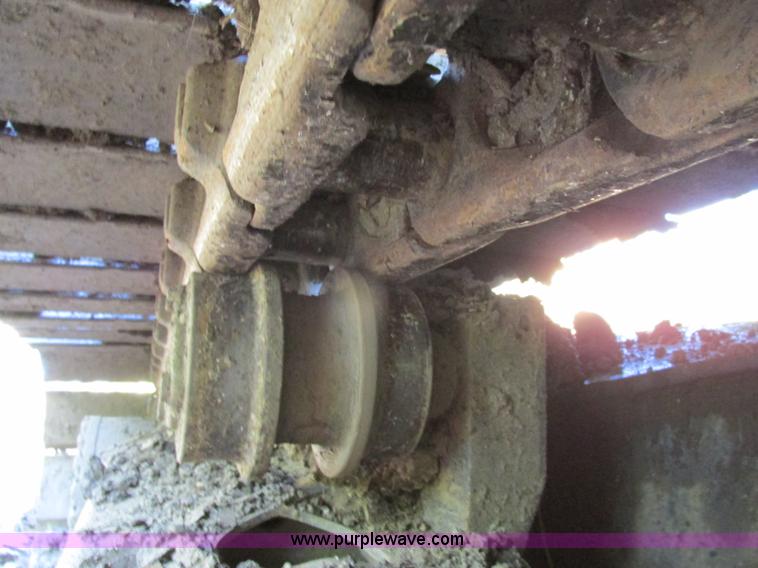 image for item F5261 1998 Komatsu PC220LC-6LE excavator