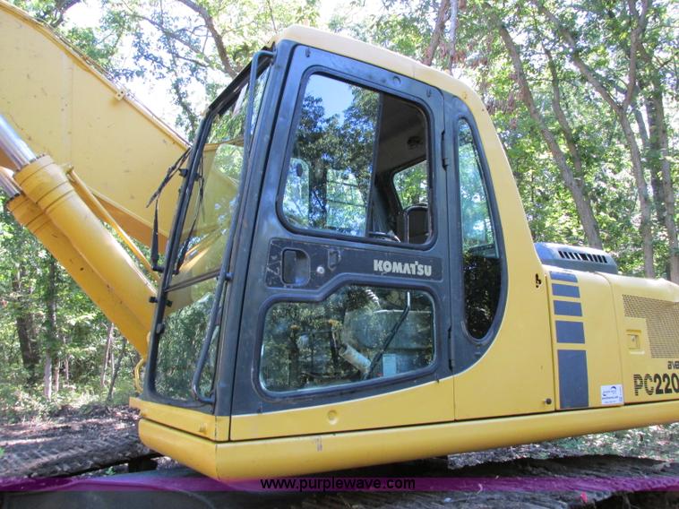 image for item F5261 1998 Komatsu PC220LC-6LE excavator