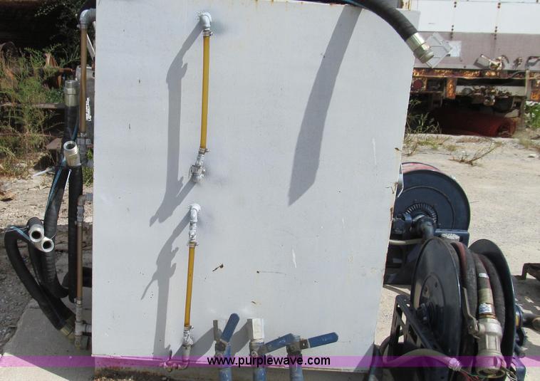 image for item G2099 Oil recycle reclaim pumping system