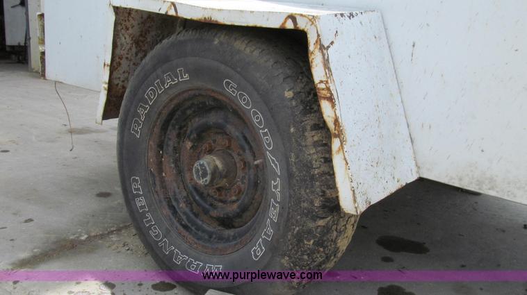 image for item G2100 1994 Leroi 3217X1769 air compressor