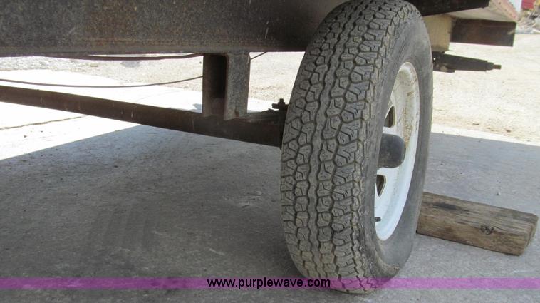 image for item G2102 1998 Play-Mor office trailer