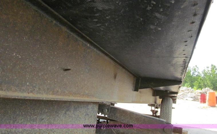 image for item G2102 1998 Play-Mor office trailer