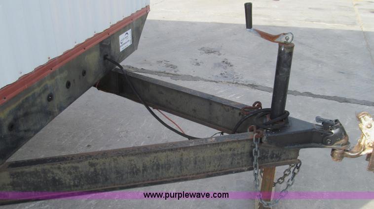 image for item G2102 1998 Play-Mor office trailer