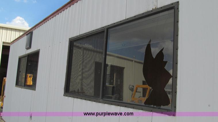 image for item G2102 1998 Play-Mor office trailer