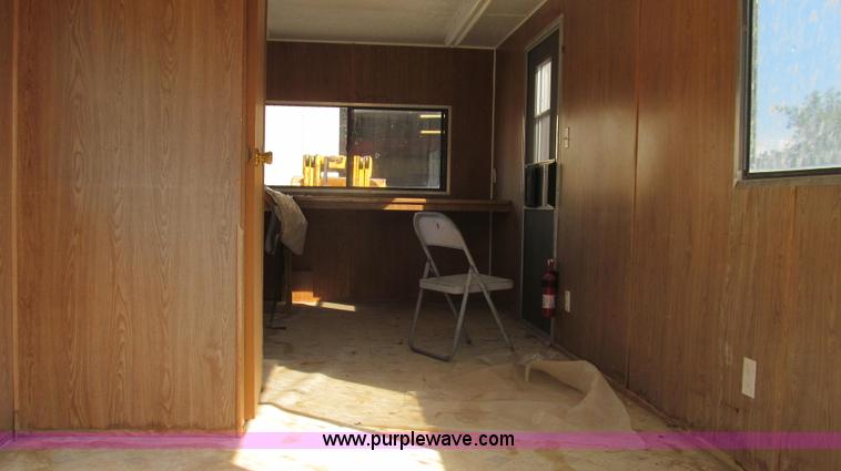 image for item G2102 1998 Play-Mor office trailer