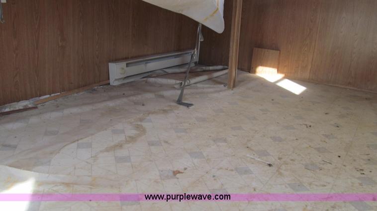 image for item G2102 1998 Play-Mor office trailer