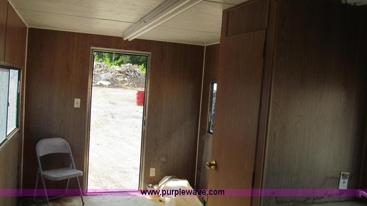 image for item G2102 1998 Play-Mor office trailer