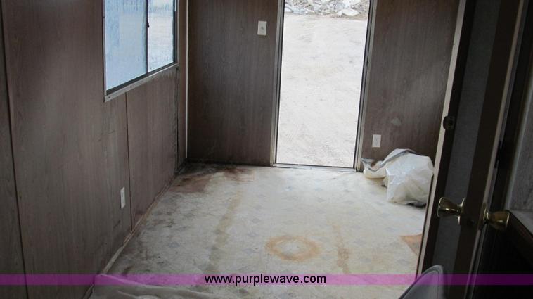 image for item G2102 1998 Play-Mor office trailer