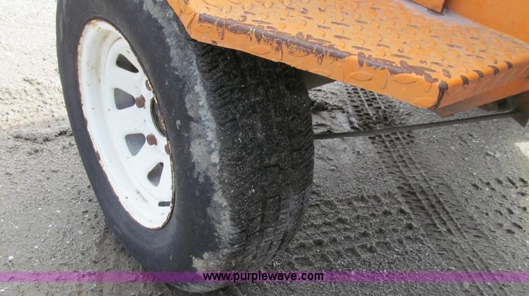 image for item G2106 Broyce Broom RC300