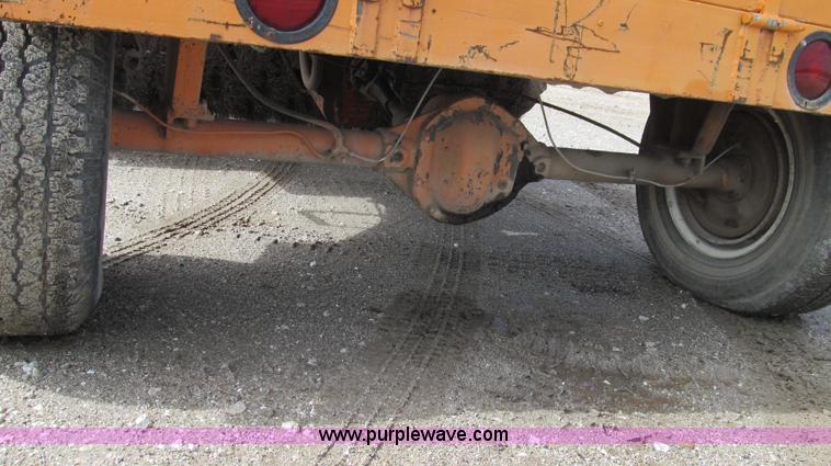 image for item G2106 Broyce Broom RC300