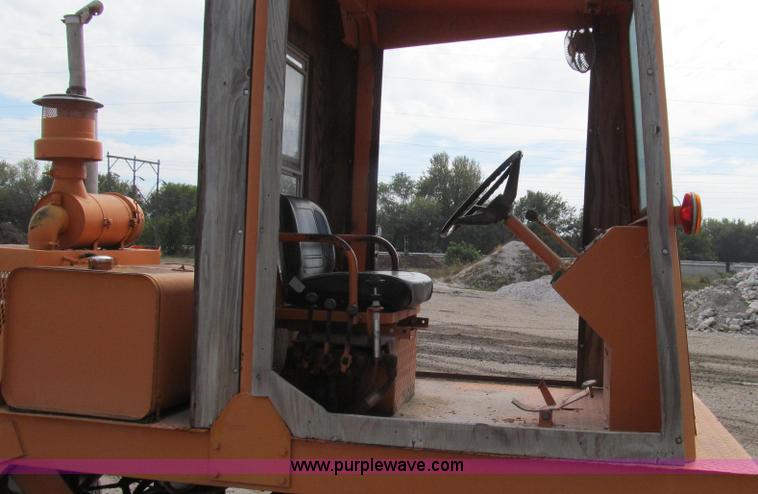 image for item G2106 Broyce Broom RC300