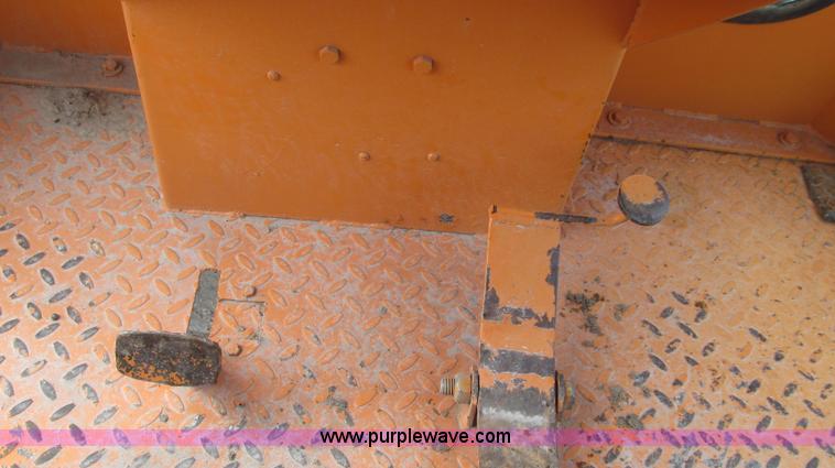 image for item G2106 Broyce Broom RC300