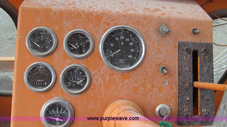 image for item G2106 Broyce Broom RC300