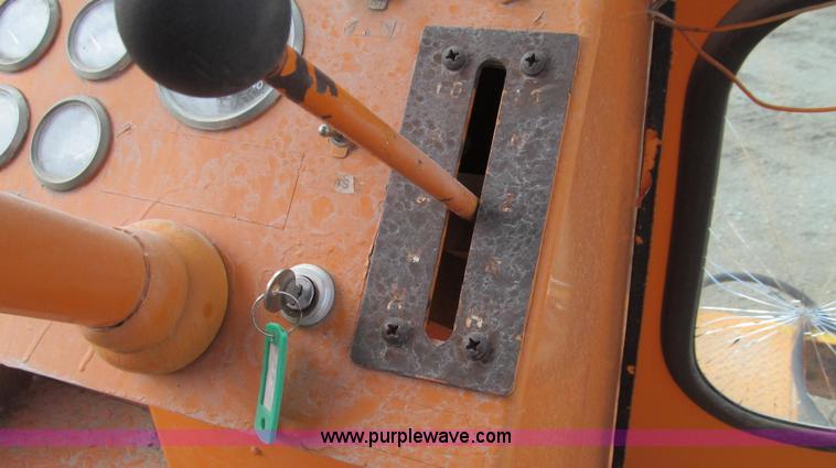 image for item G2106 Broyce Broom RC300