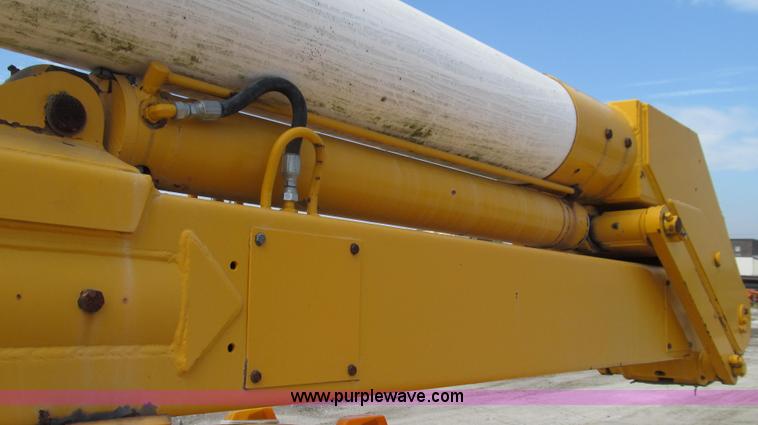 image for item G2107 1987 Ford F600 Altec bucket truck