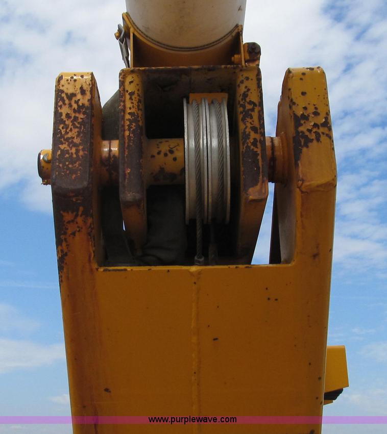 image for item G2107 1987 Ford F600 Altec bucket truck