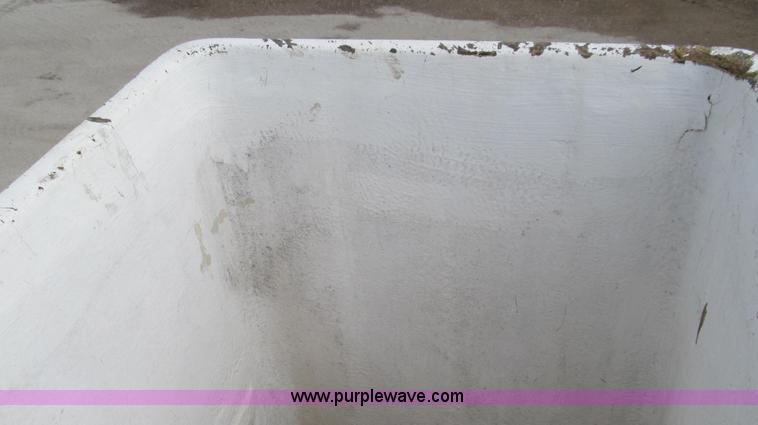 image for item G2107 1987 Ford F600 Altec bucket truck