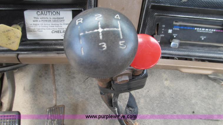 image for item G2107 1987 Ford F600 Altec bucket truck