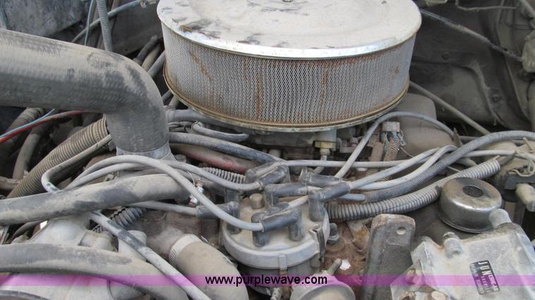 image for item G2107 1987 Ford F600 Altec bucket truck