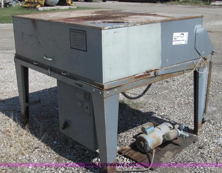 image for item G2110 Scotchlite heat lamp applicator table