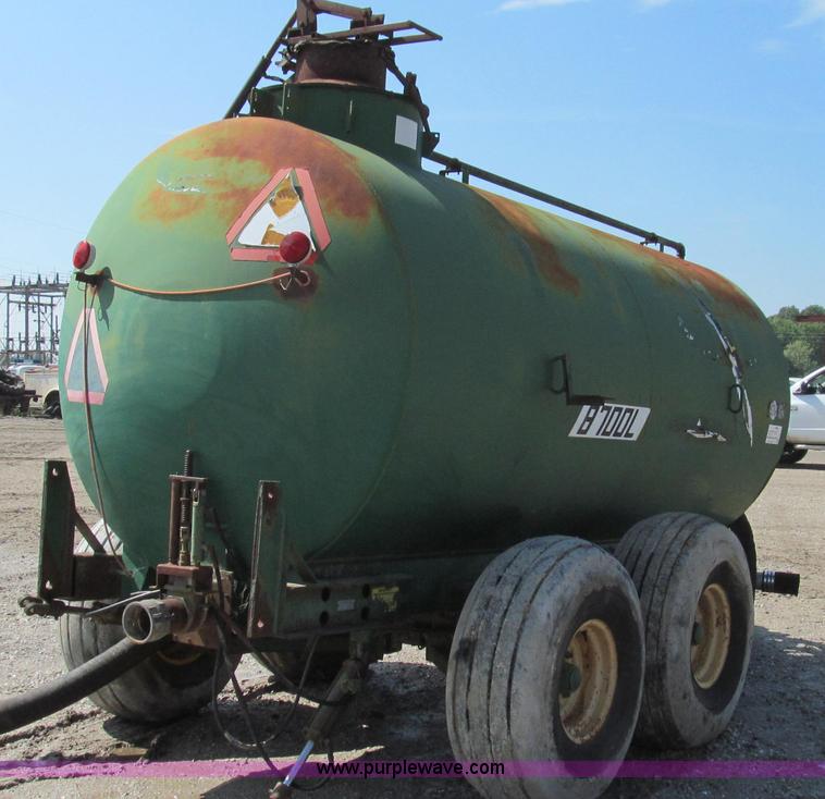 image for item G2111 Badger 8700L BN326 honey wagon