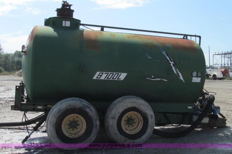 image for item G2111 Badger 8700L BN326 honey wagon