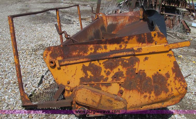 image for item G2112 10' truck mounted chat spreader