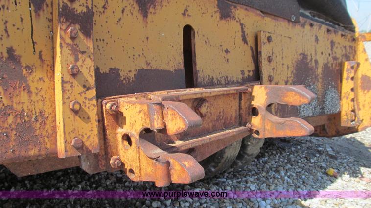 image for item G2112 10' truck mounted chat spreader