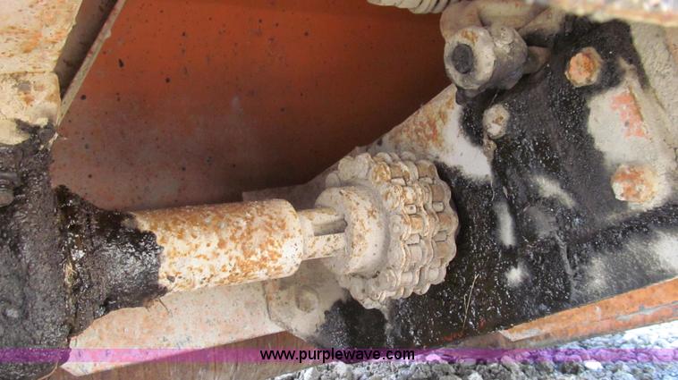 image for item G2112 10' truck mounted chat spreader