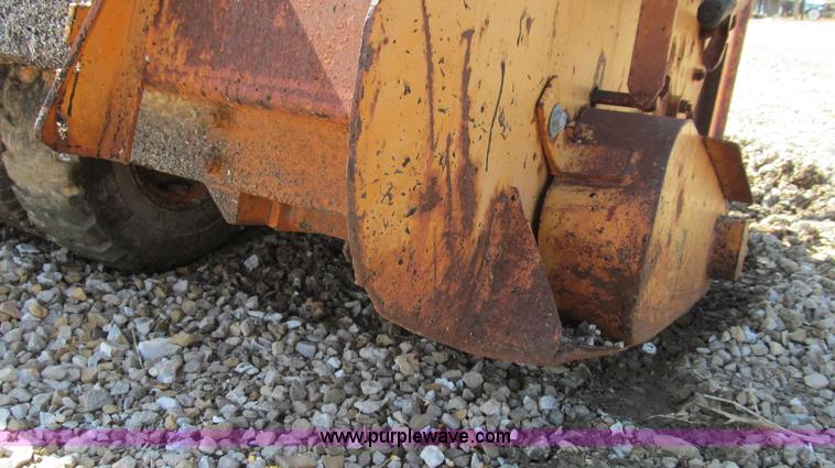 image for item G2112 10' truck mounted chat spreader