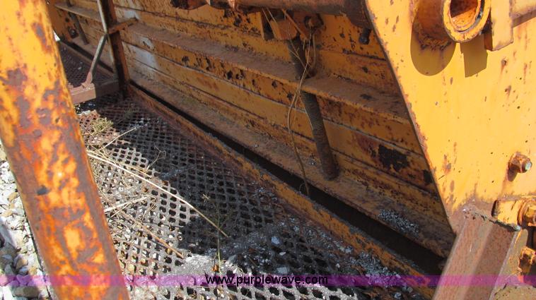 image for item G2112 10' truck mounted chat spreader