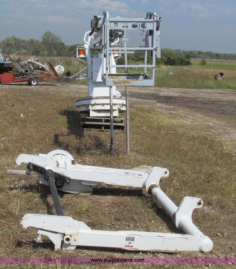 image for item G2113 1992 Telsta T-400 single platform man lift