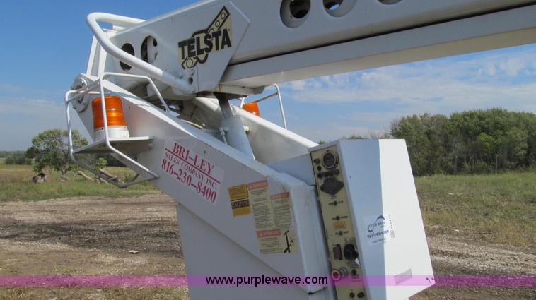 image for item G2113 1992 Telsta T-400 single platform man lift