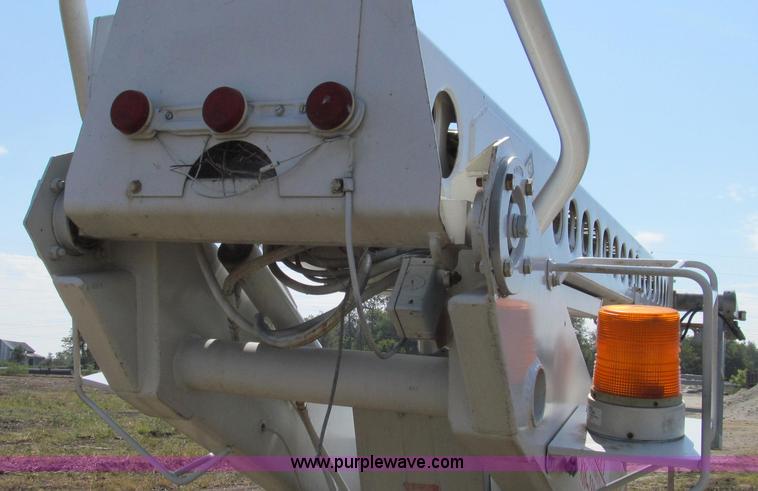 image for item G2113 1992 Telsta T-400 single platform man lift