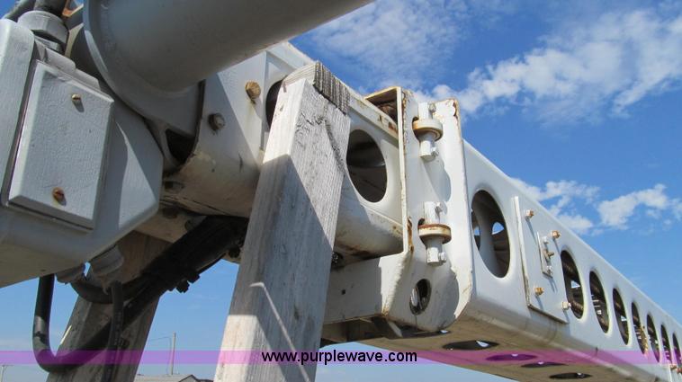 image for item G2113 1992 Telsta T-400 single platform man lift