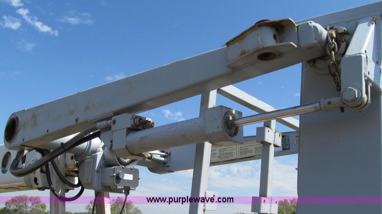 image for item G2113 1992 Telsta T-400 single platform man lift