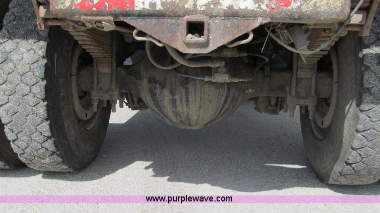 image for item G2114 1988 Ford L8000 dump truck