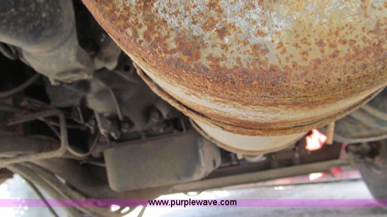 image for item G2115 1993 International 4900 dump truck