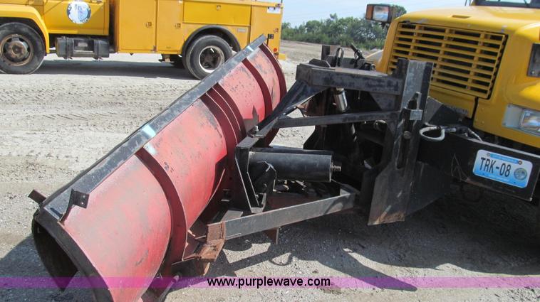 image for item G2115 1993 International 4900 dump truck