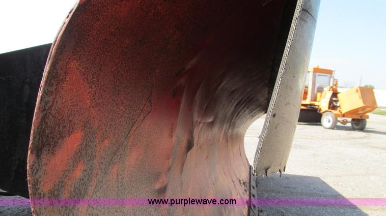 image for item G2115 1993 International 4900 dump truck