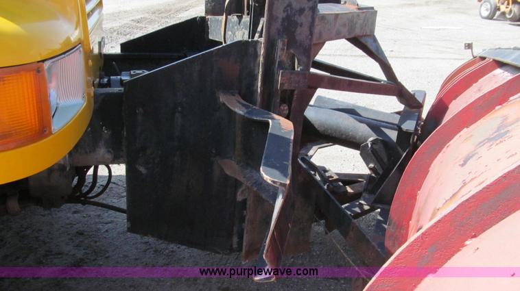 image for item G2115 1993 International 4900 dump truck