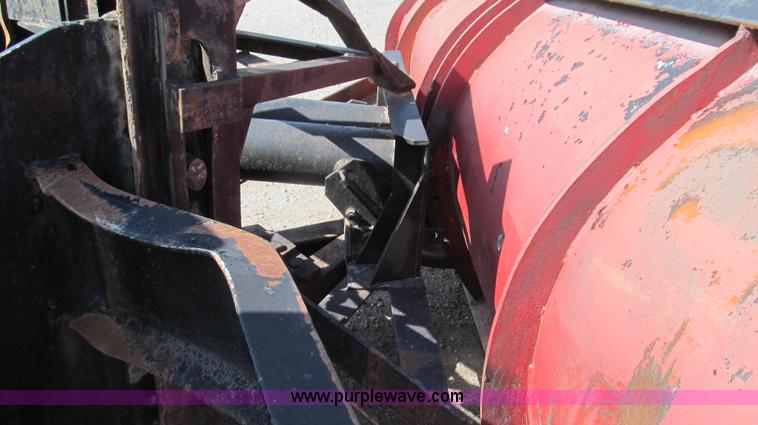 image for item G2115 1993 International 4900 dump truck
