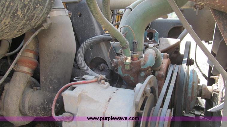 image for item G2115 1993 International 4900 dump truck