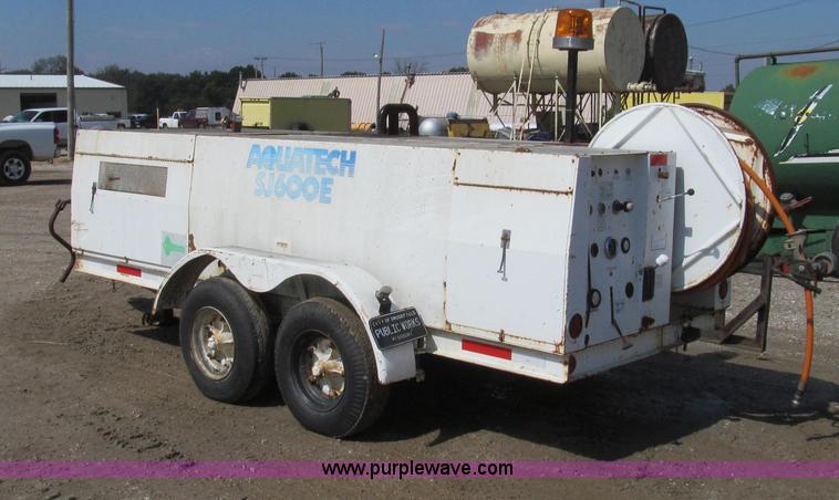 image for item G2116 Aquatech SJ600F portable pipe cleaner